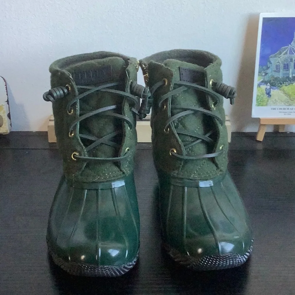 NWOB Sperry Saltwater Women’s Wool green quilted waterproof duck boots